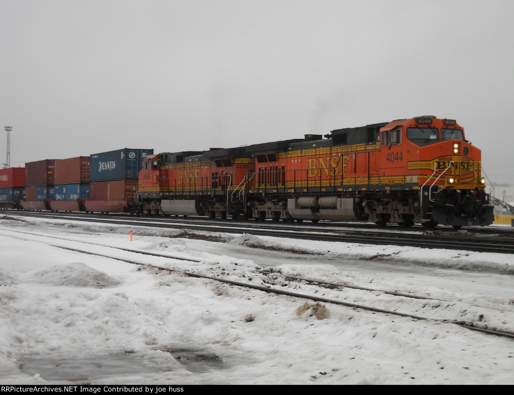 BNSF 4044 East